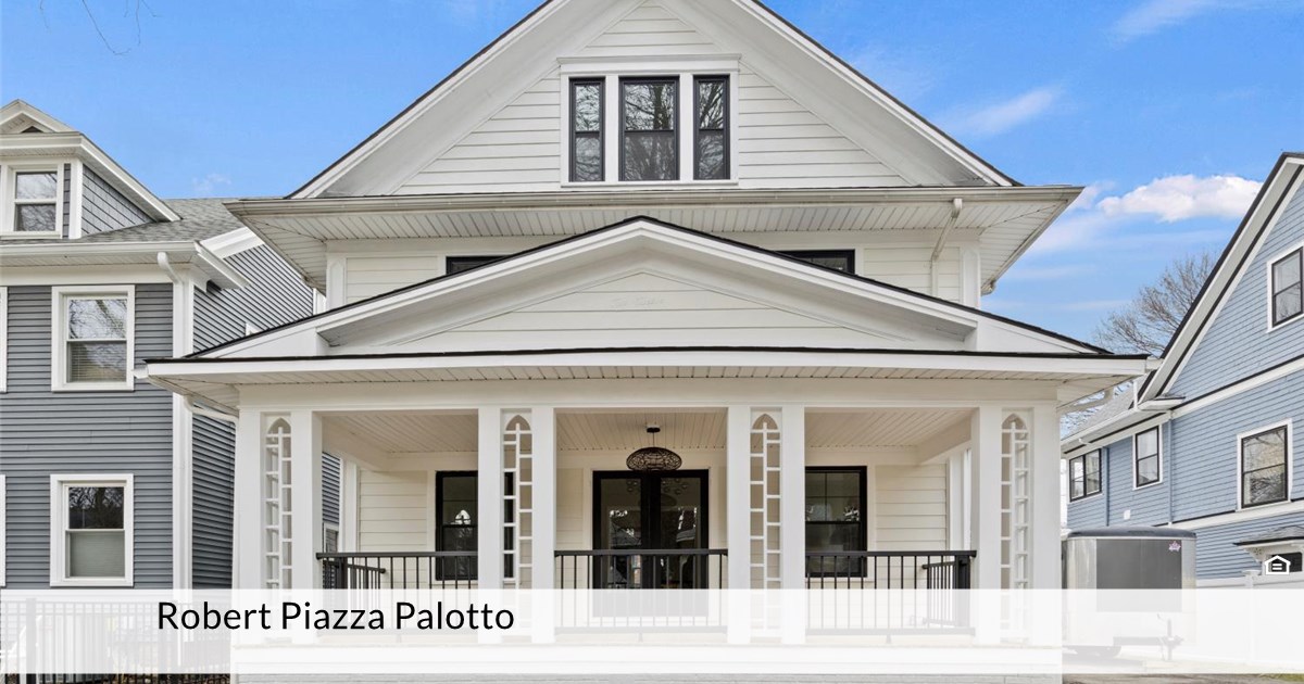 212 Canterbury Rd, Rochester, NY 14607