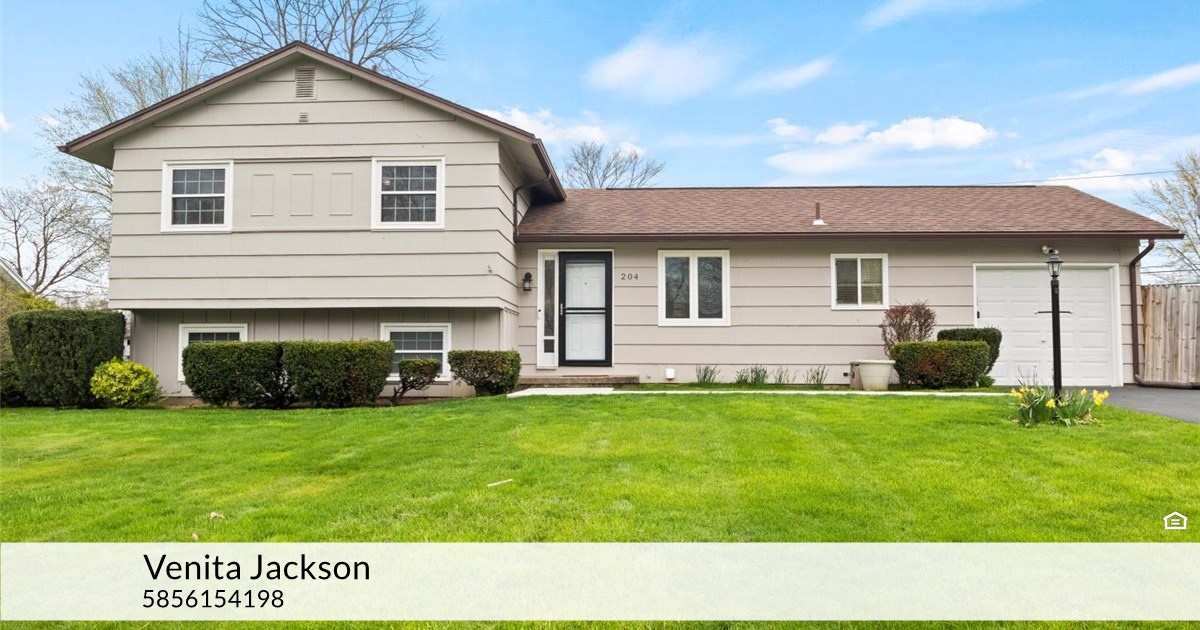 204 Gate House Trail, Henrietta, NY 14467