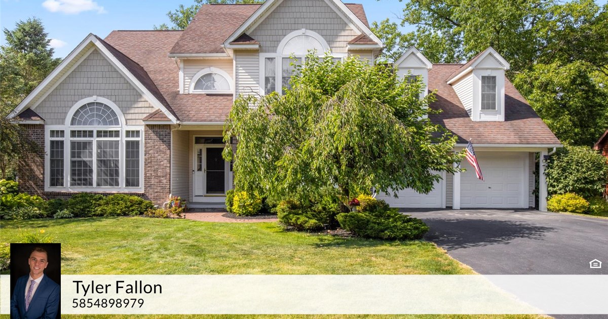 235 Hollybrook Rd, Brockport, NY 14420