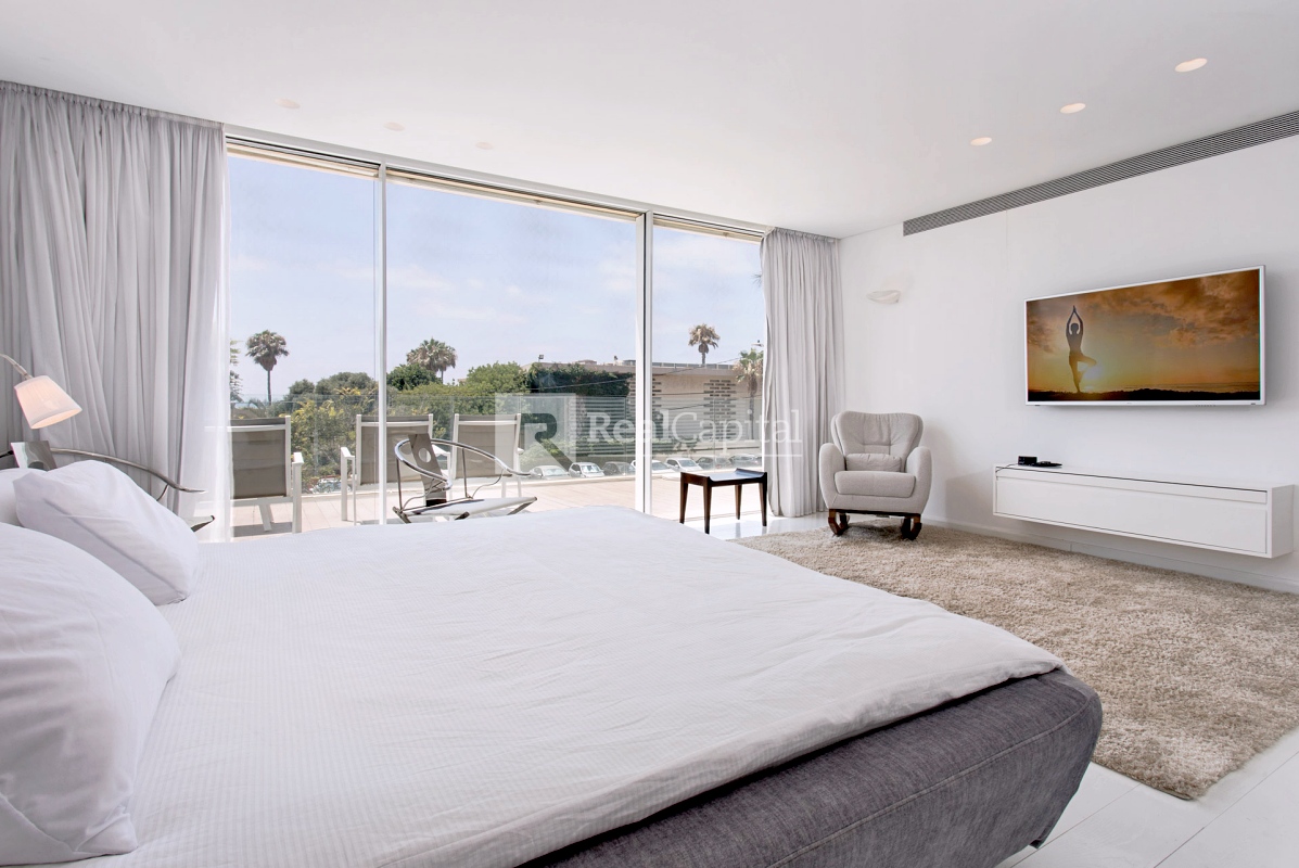 Rare Luxury Beach Front Property For Sale Located in Herzliya Pituach