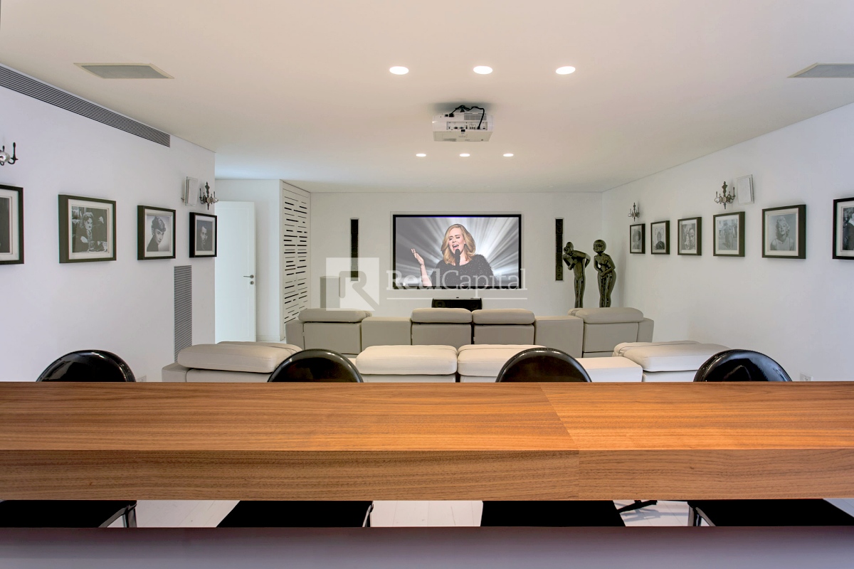 Rare Luxury Beach Front Property For Sale Located in Herzliya Pituach