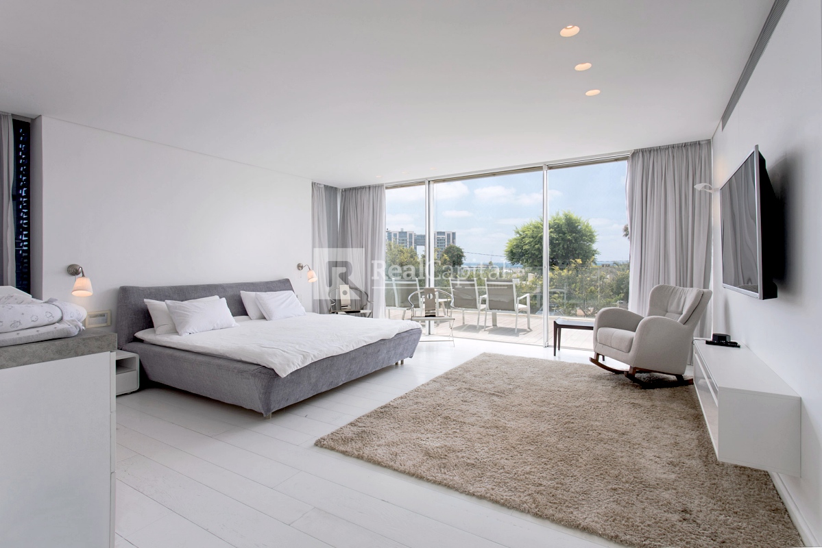 Rare Luxury Beach Front Property For Sale Located in Herzliya Pituach