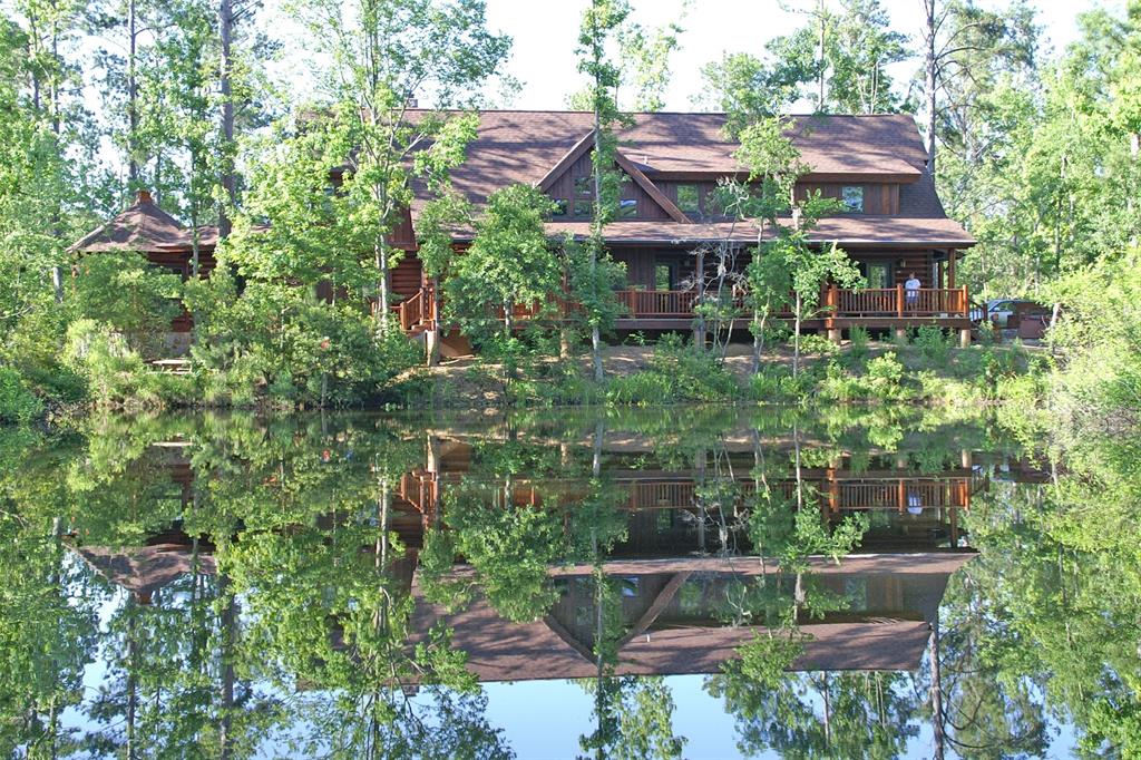 Waterfront Homes Artesian Lakes Real Estate