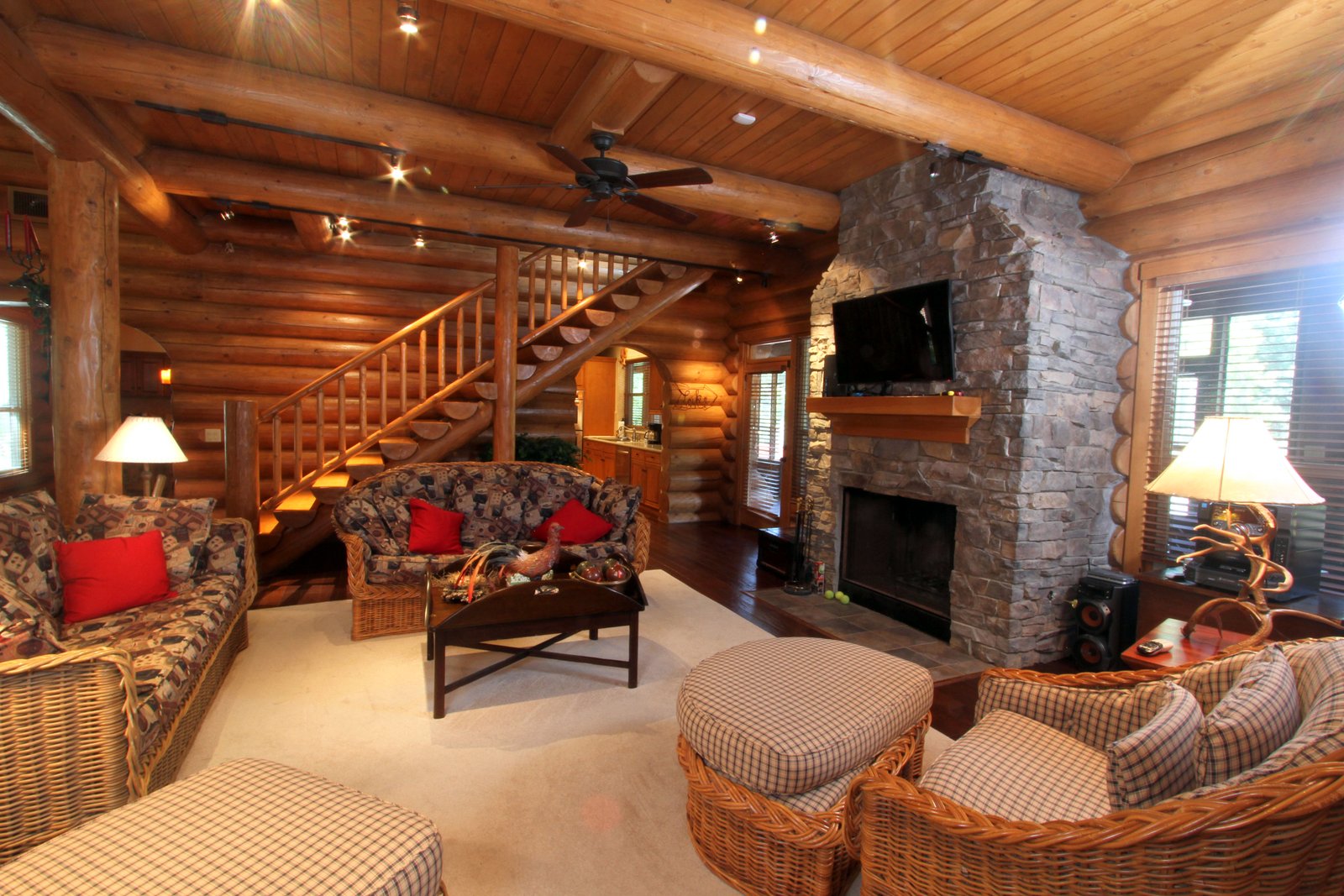 72 Artesian Avenue Artesian Lakes Real Estate