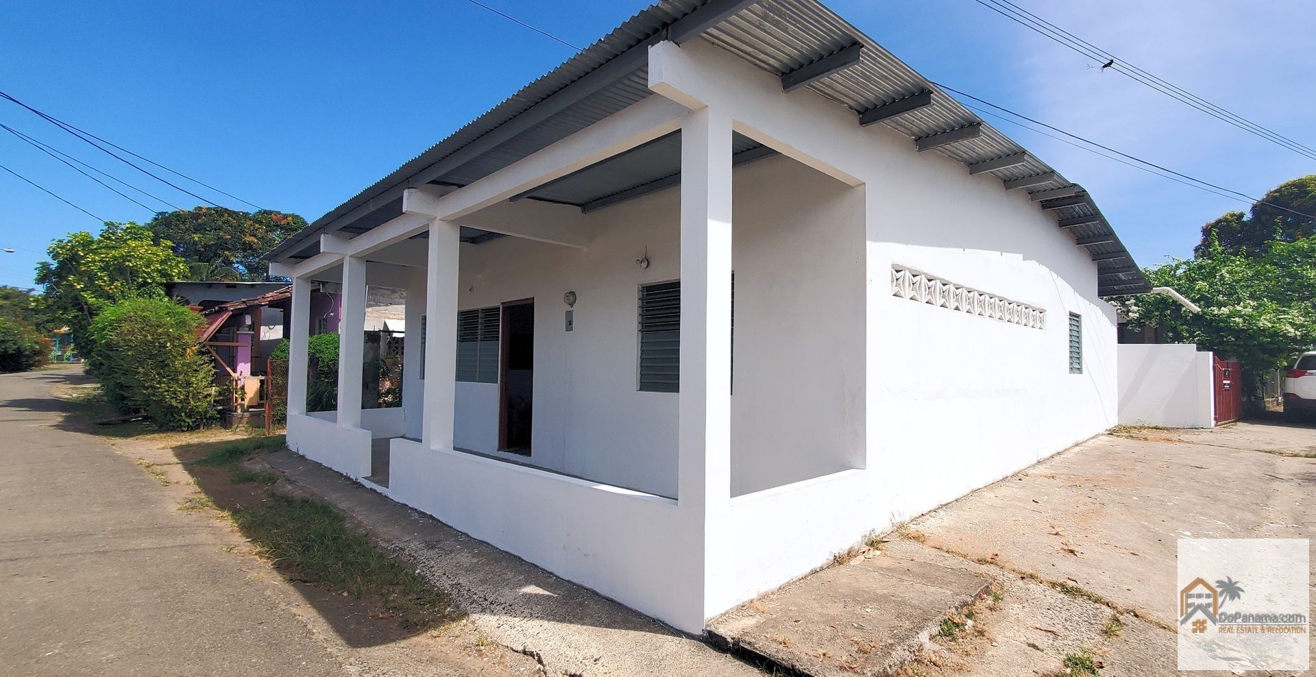 2Bedroom House in Pedasi, Panama Property with Owner