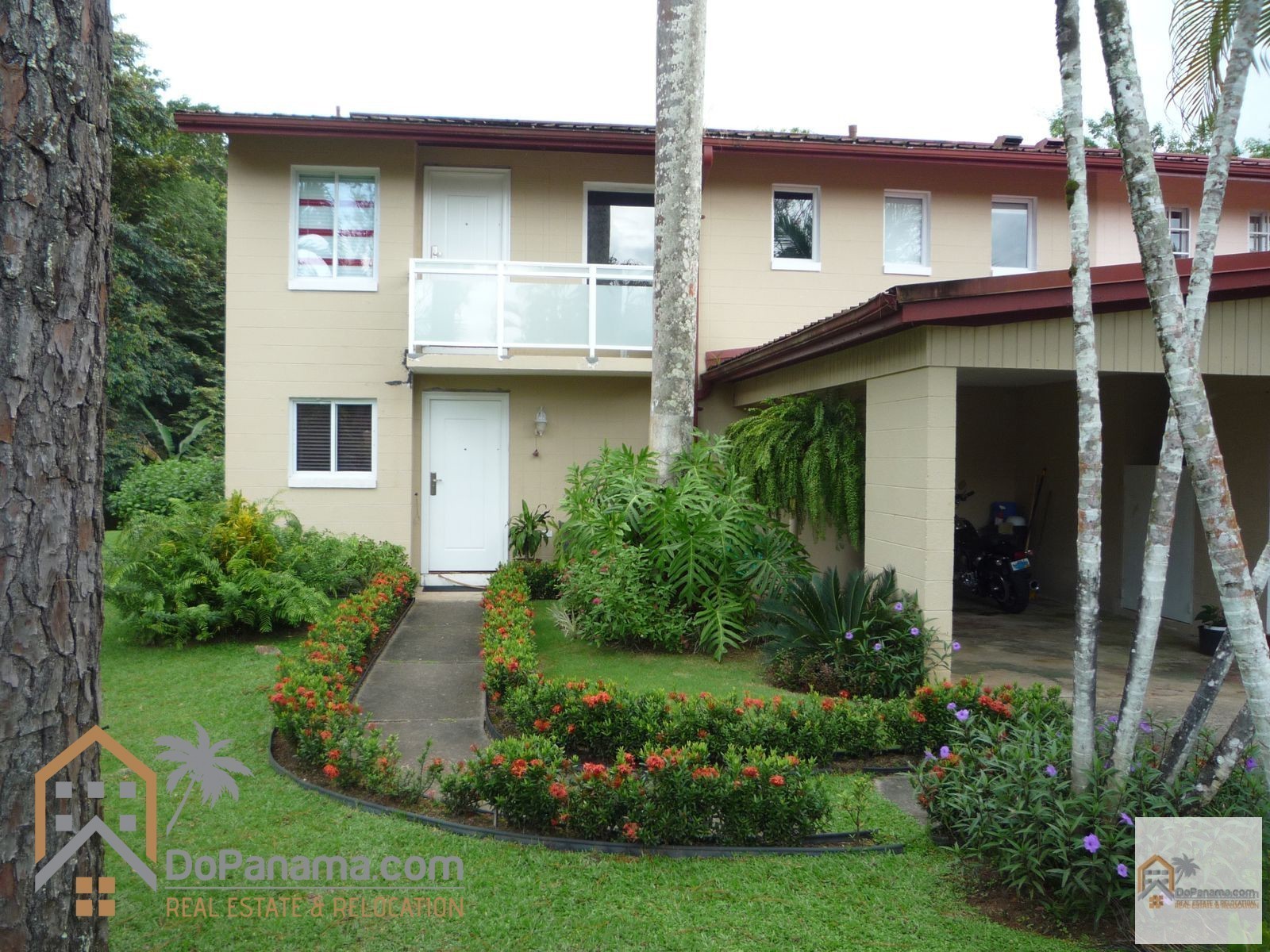 2 Bedroom Duplex for Sale in Clayton, Panama City Nature Lover's Dream