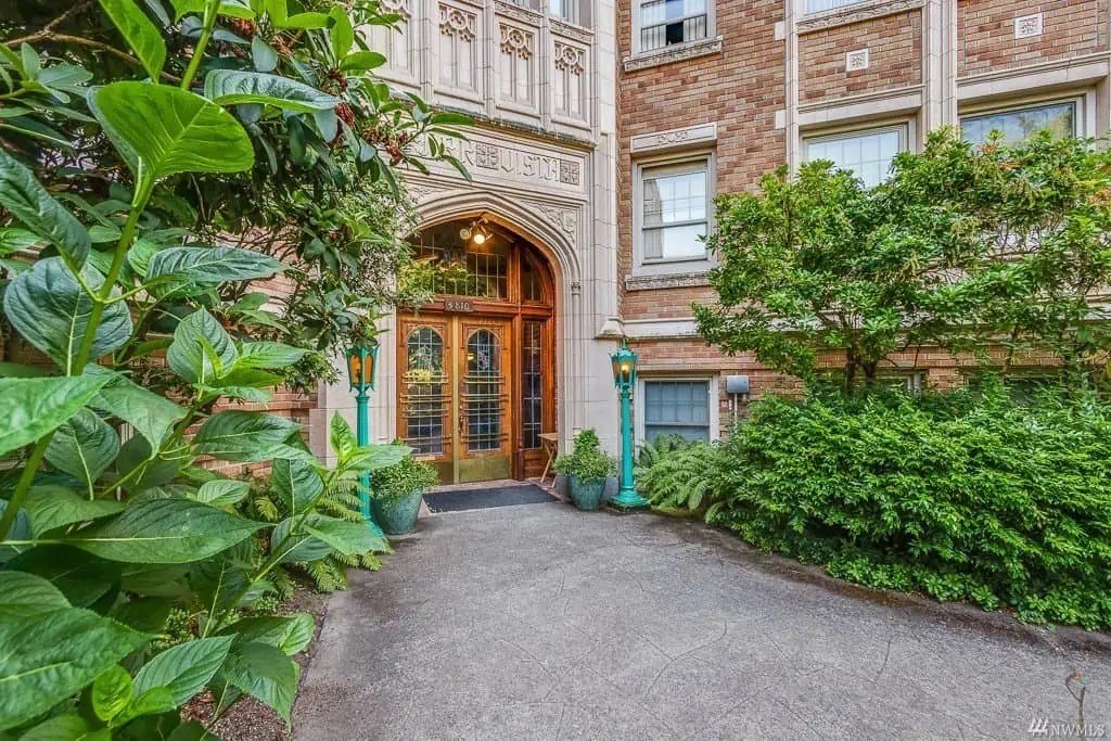 5810 Cowen Pl NE 101 — Real Estate GalsReal Estate Gals