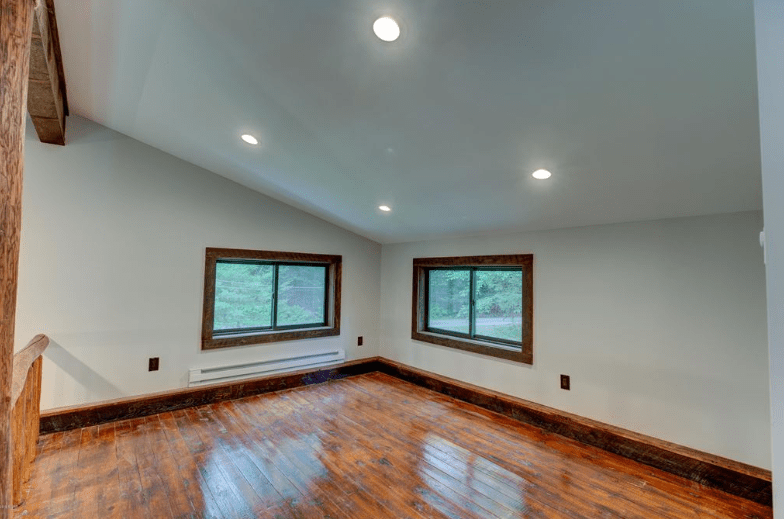 Completely Renovated Millbrook Cottage for Sale Greentown PA Real Estate Lake Wallenpaupack