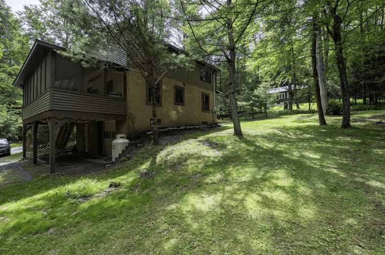 Completely Renovated Millbrook Cottage for Sale Greentown PA Real Estate Lake Wallenpaupack