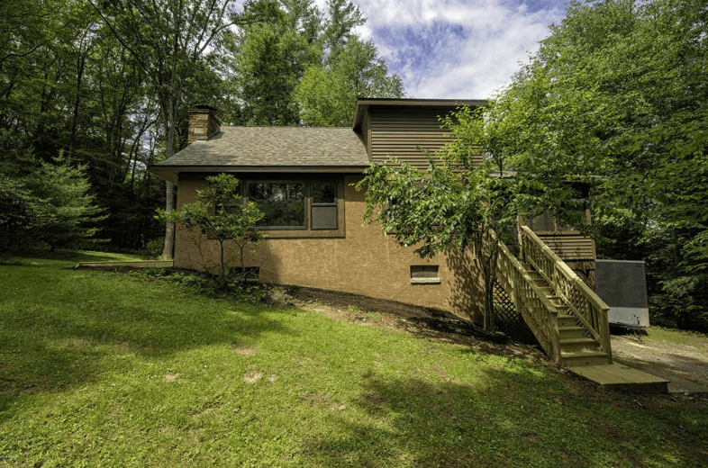 Completely Renovated Millbrook Cottage for Sale Greentown PA Real Estate Lake Wallenpaupack