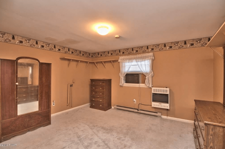 Riverfront Home For Sale on The Lackawaxen River 882 PA590 Real