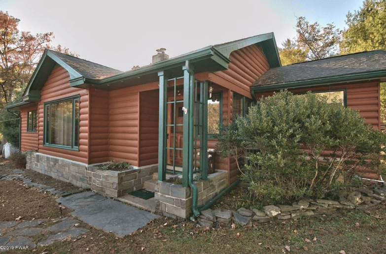 Riverfront Home For Sale on The Lackawaxen River 882 PA590 Real