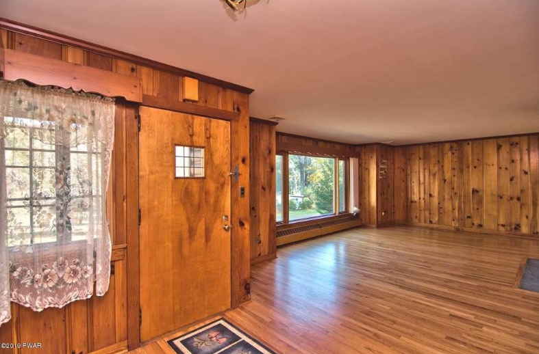 Riverfront Home For Sale on The Lackawaxen River 882 PA590 Real