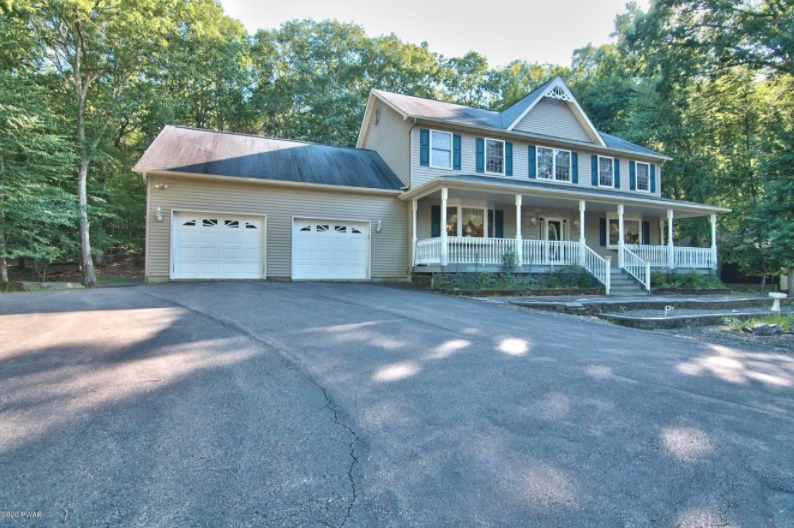 Charming Masthope Colonial Home For Sale 324 Falling Waters Blvd