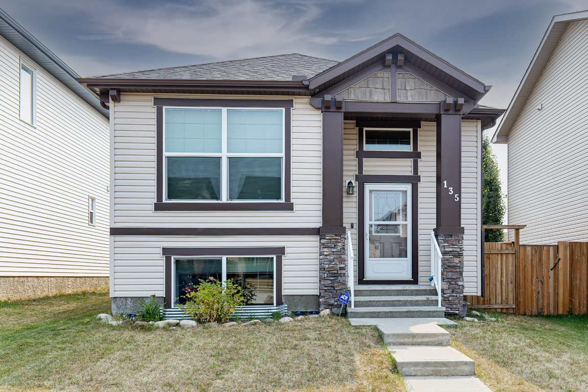 Okotoks Real Estate Houses For Sale in Okotoks Alberta