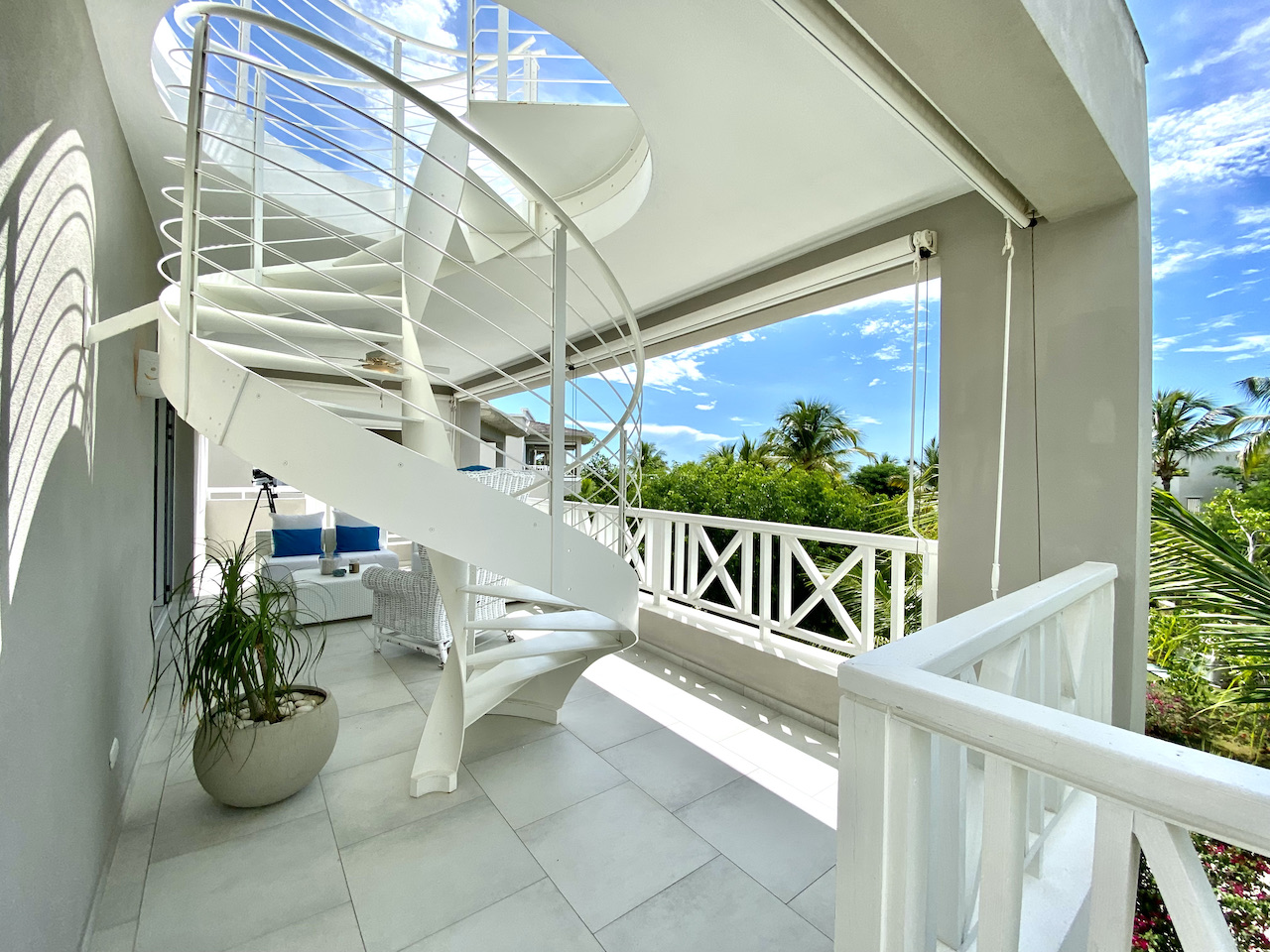 DOMINICUS TRACADERO Penthouse Positano Real Estate Tropical