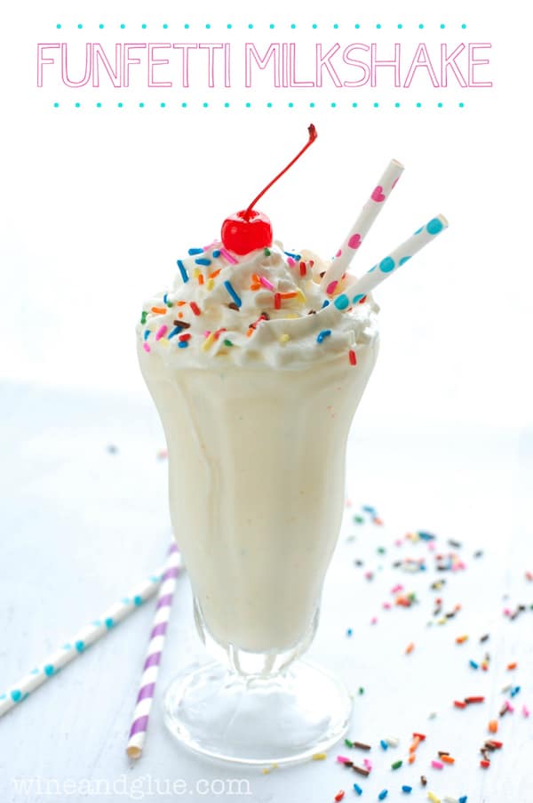 Boozy Strawberry Shortcake Milkshake ⋆ Real Housemoms