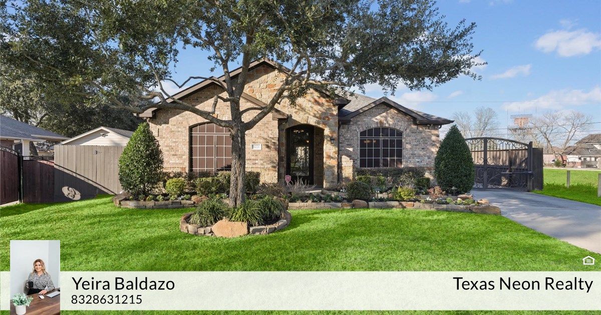 8221 Peekskill Ln, Houston, TX 77075