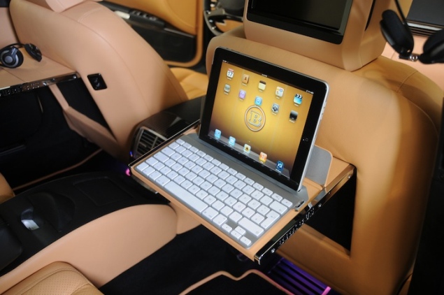 A Car Office for the Tech Savvy People | REALITYPOD