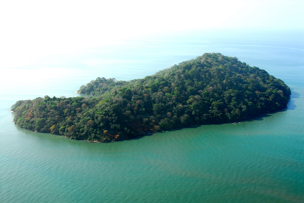 Top 10 Amazing Privately Owned Islands REALITYPOD Part 3