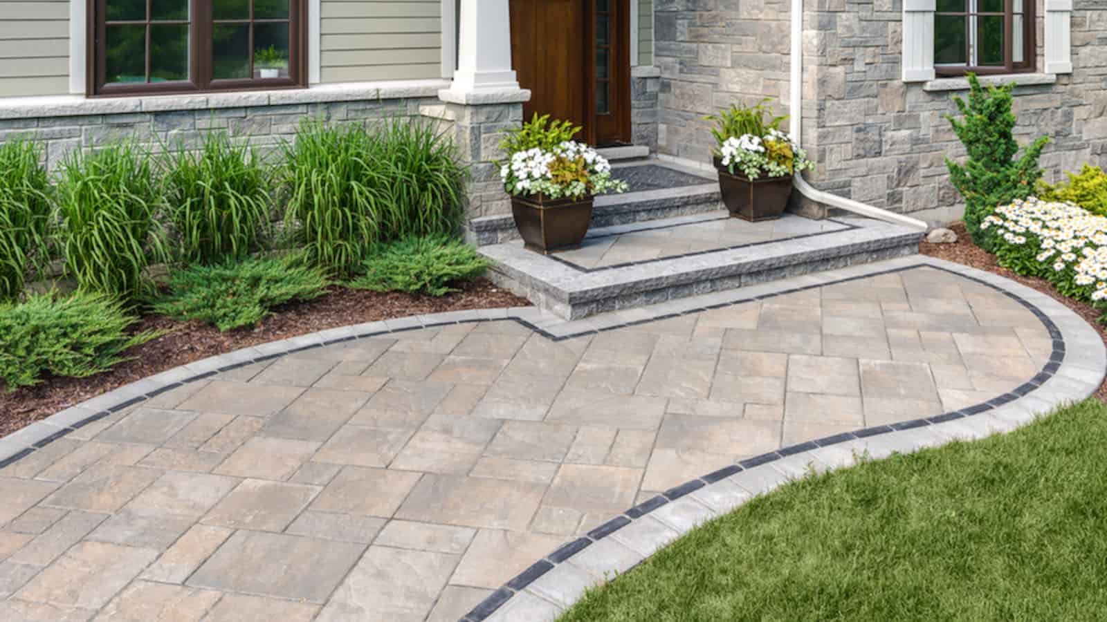 Real Landscaping Landscaper Hamilton