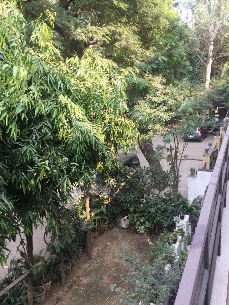 Luxury 1,2,3,4 BHK Flats/Apartments for Rent in safdarjung enclave