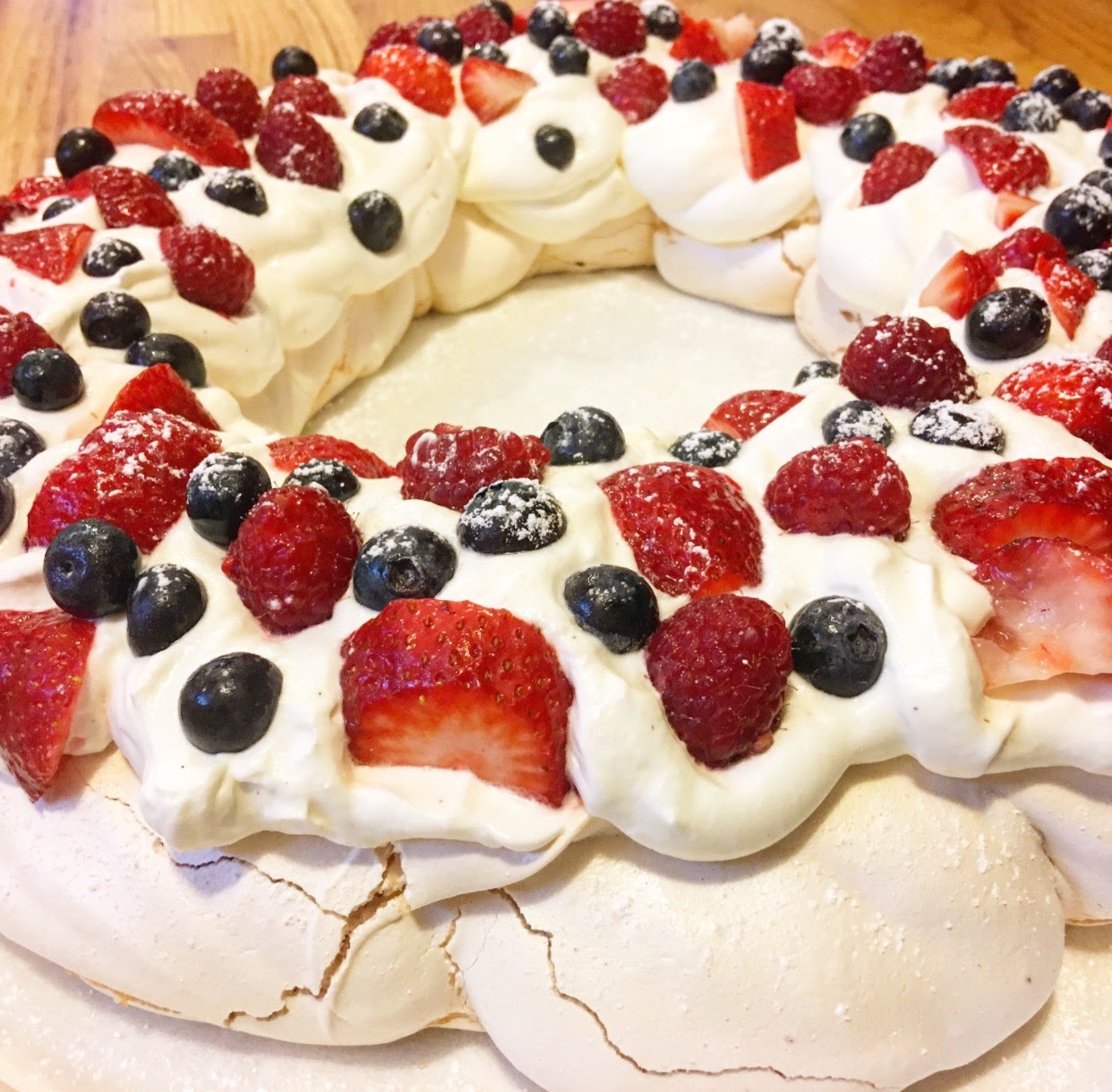 Berry Pavlova Recipe Strawberry, Raspberry Blueberry Really Into This