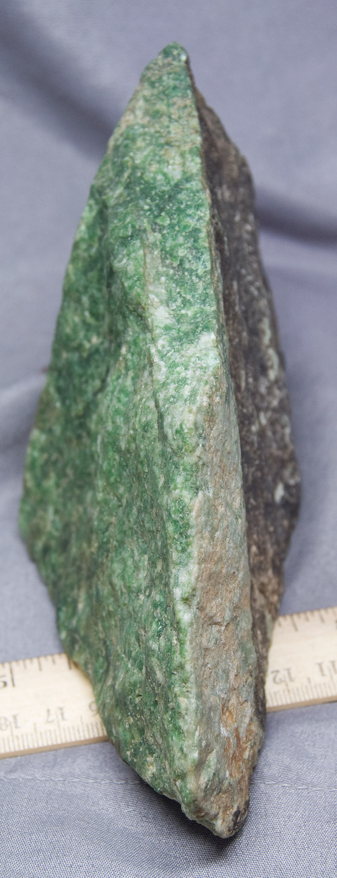 2 lbs Wyoming Emerald Snowflake Jade