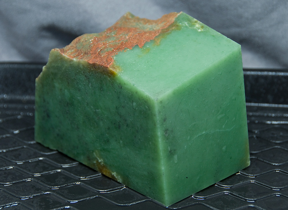 Wyoming Apple Green Nephrite Jade for sale