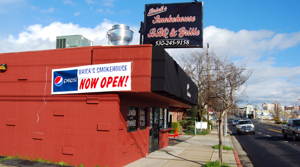 Brick's Smokehouse BBQ & Grille, Redding CA Barbecue restaurant