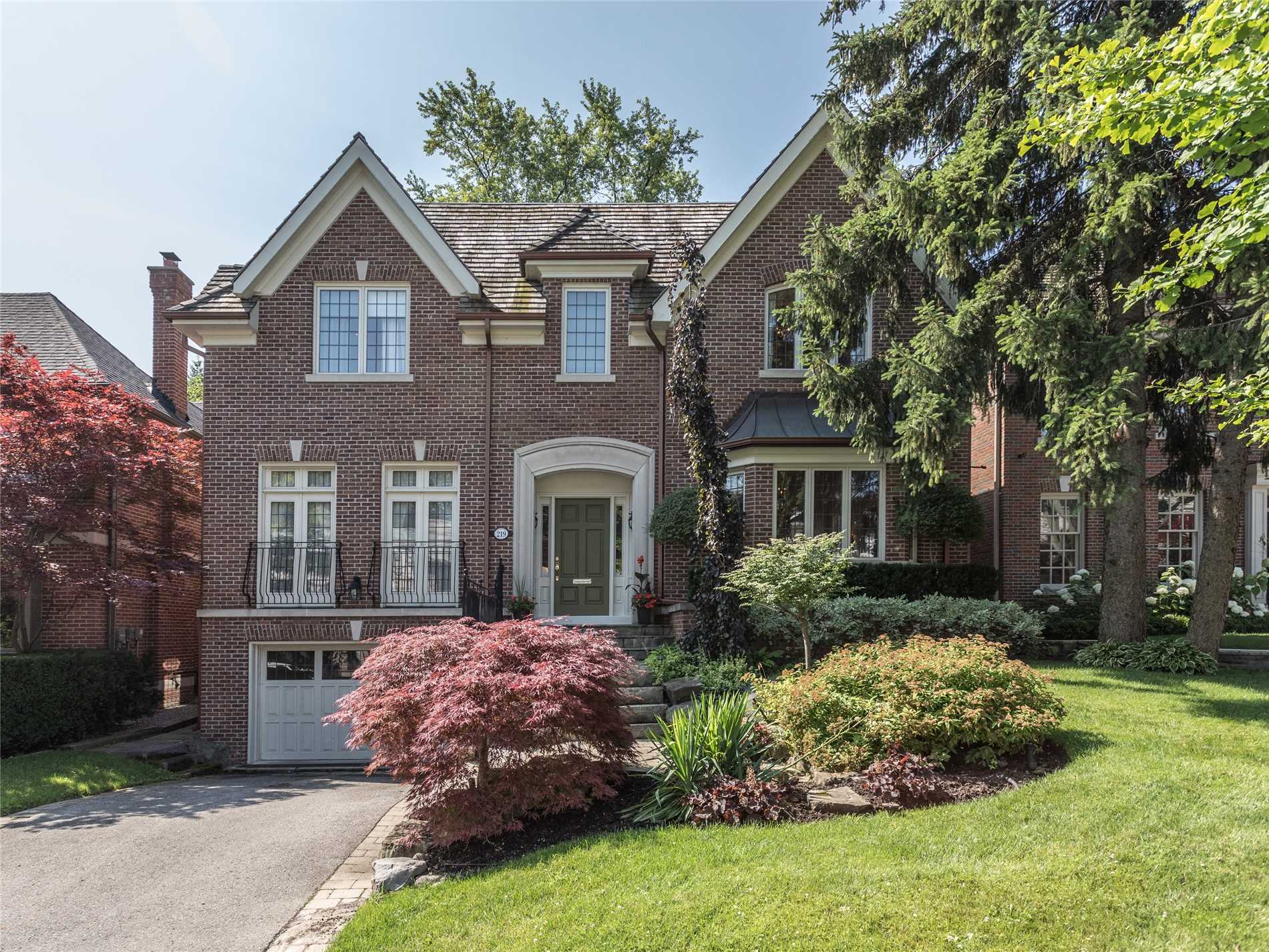 219 St Leonard's Ave, Lawrence Park, Toronto Price, Warnings, Schools