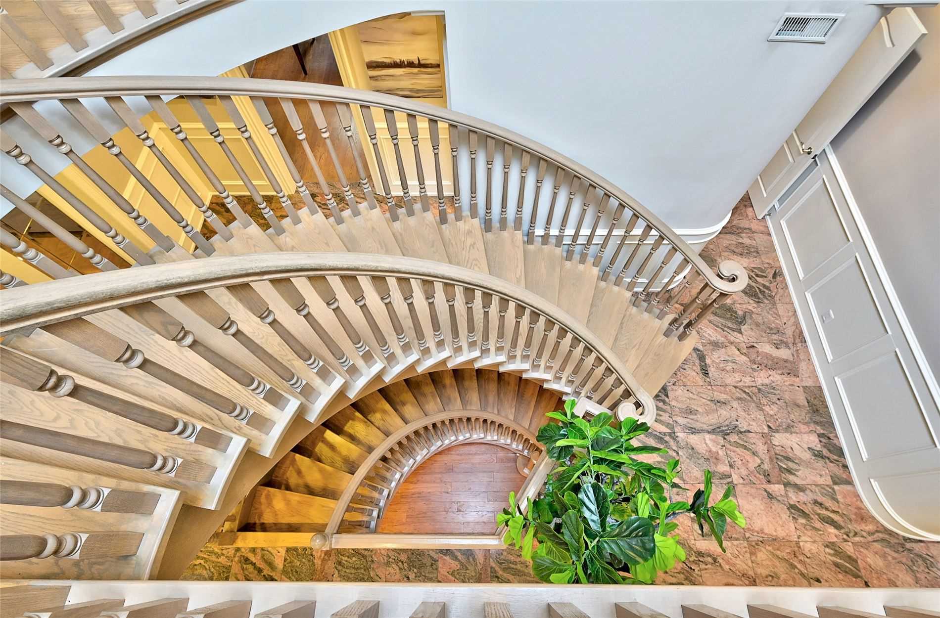 7 Winlock Park, Newtonbrook, Toronto Price, Warnings, Schools