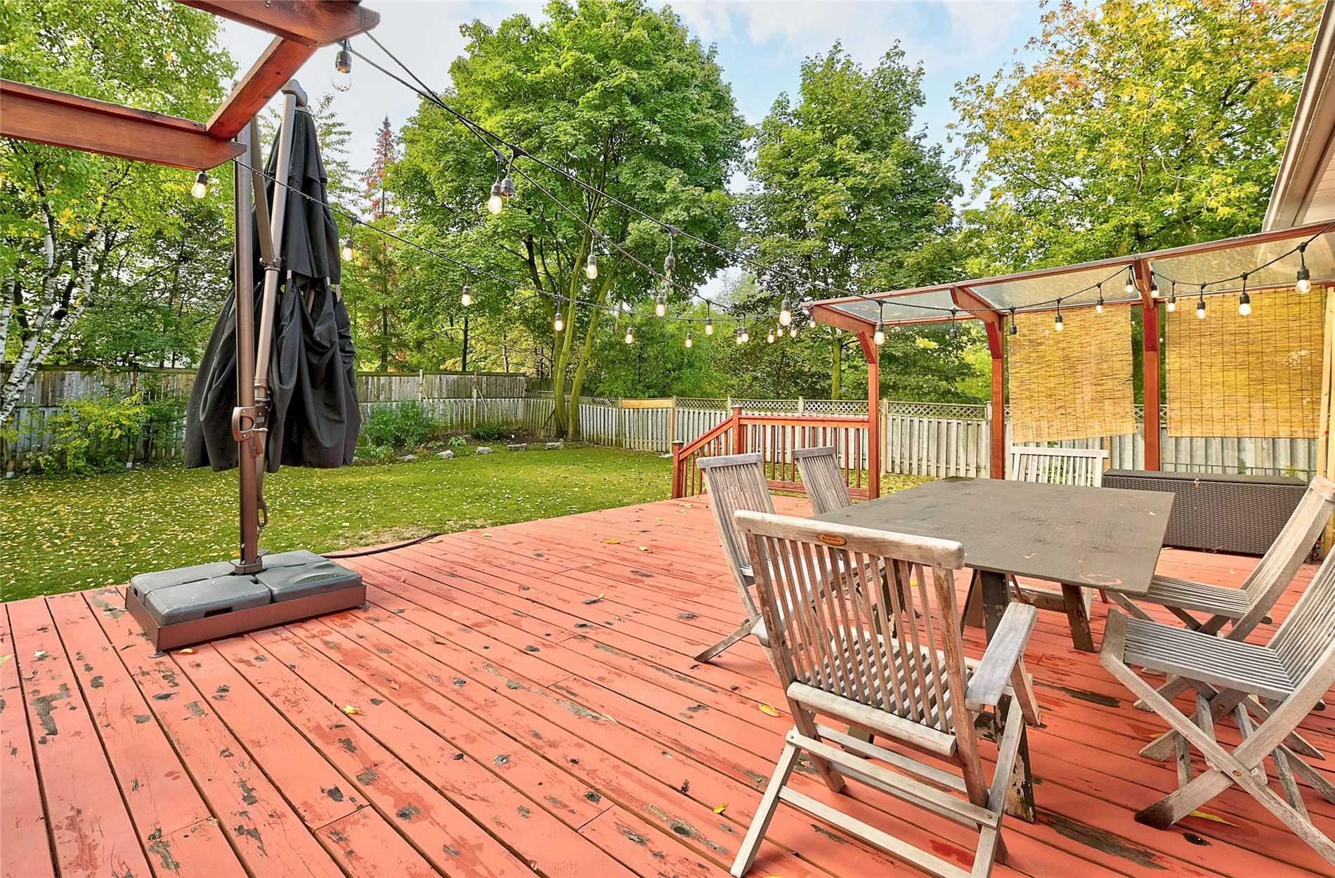 7 Winlock Park, Newtonbrook, Toronto Price, Warnings, Schools