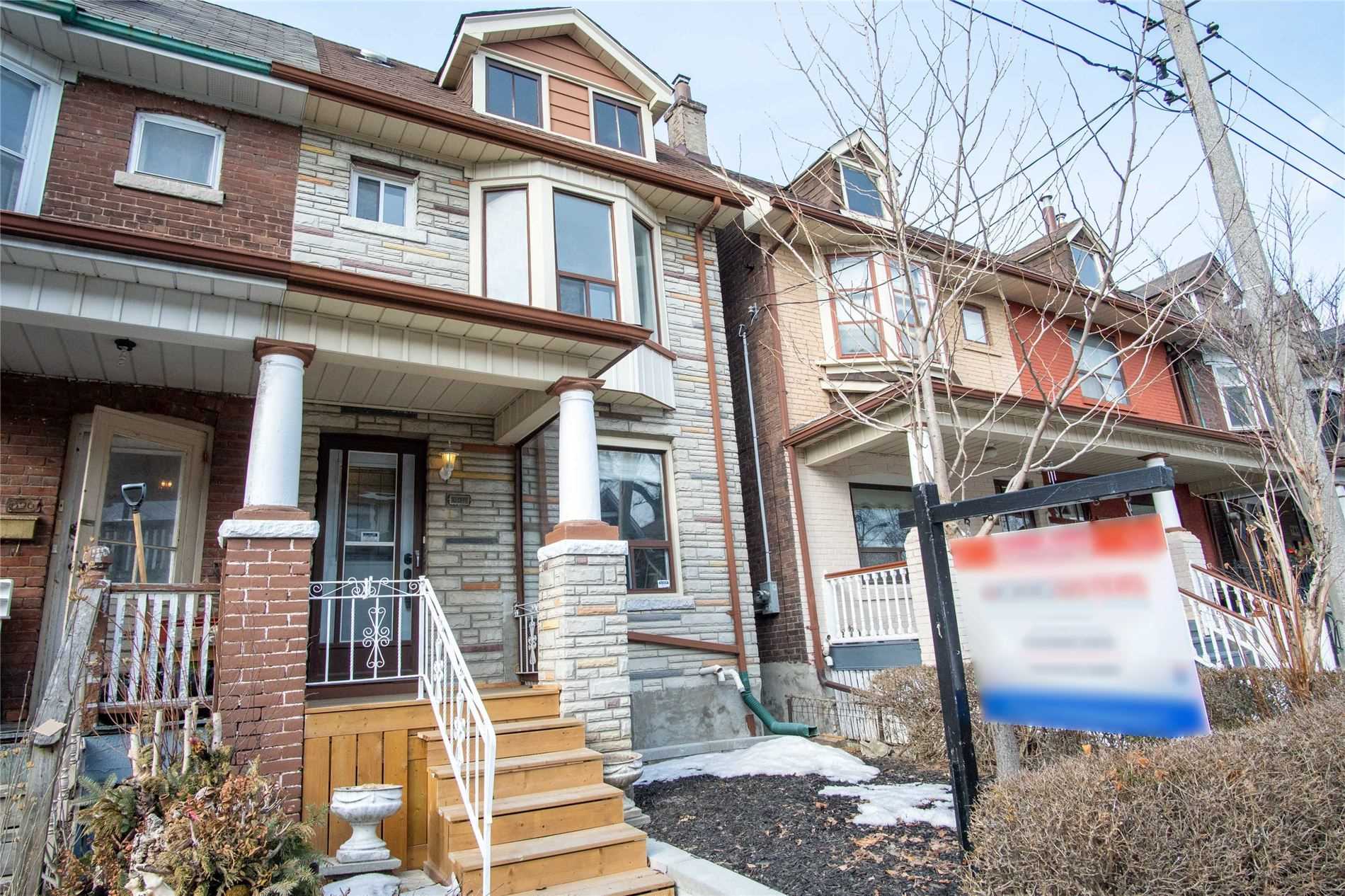 698 Manning Ave, Seaton Village, Toronto Price, Warnings, Schools