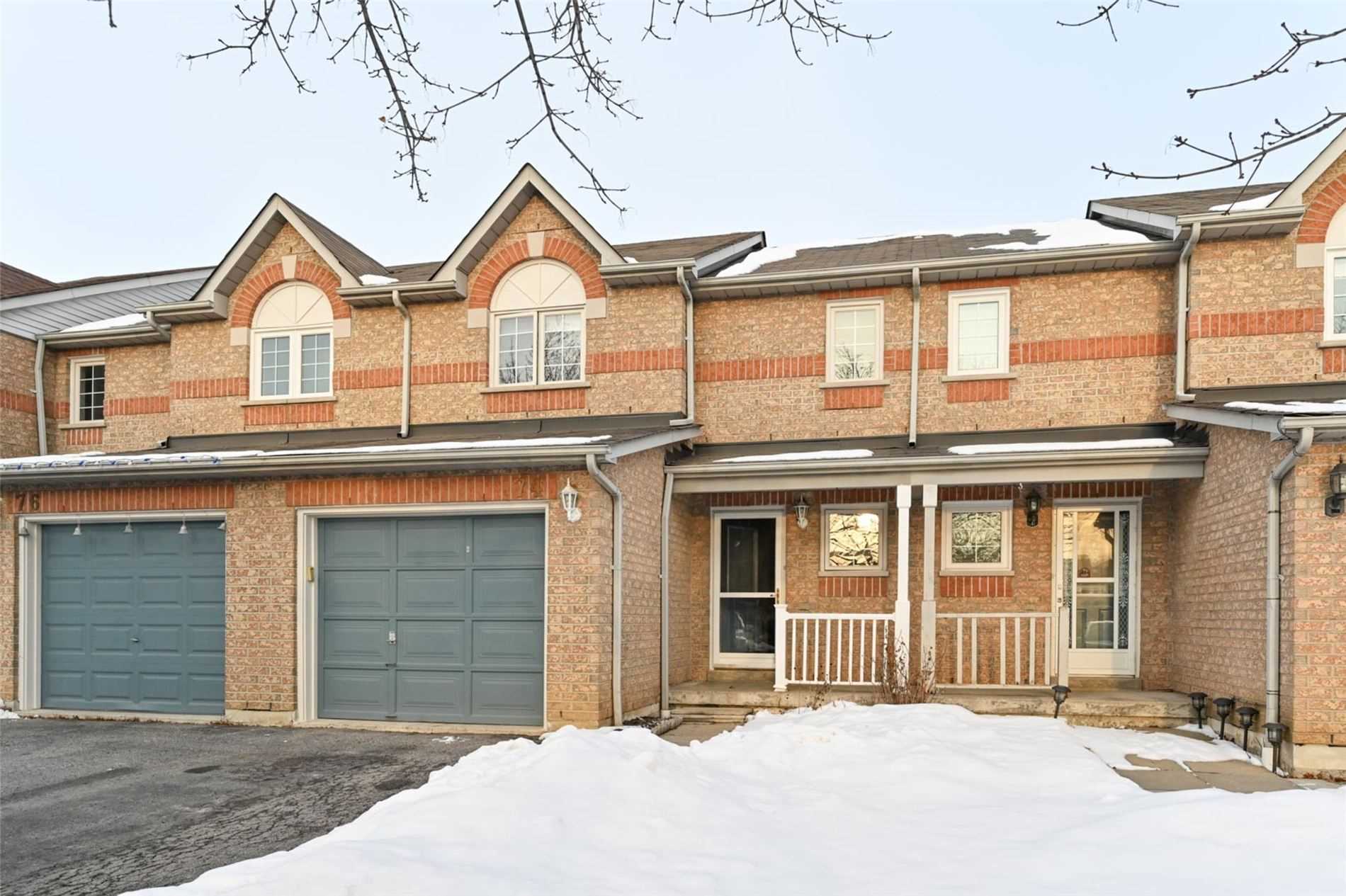 74 Macintyre Lane, Northwest Ajax, Ajax Price, Warnings, Schools