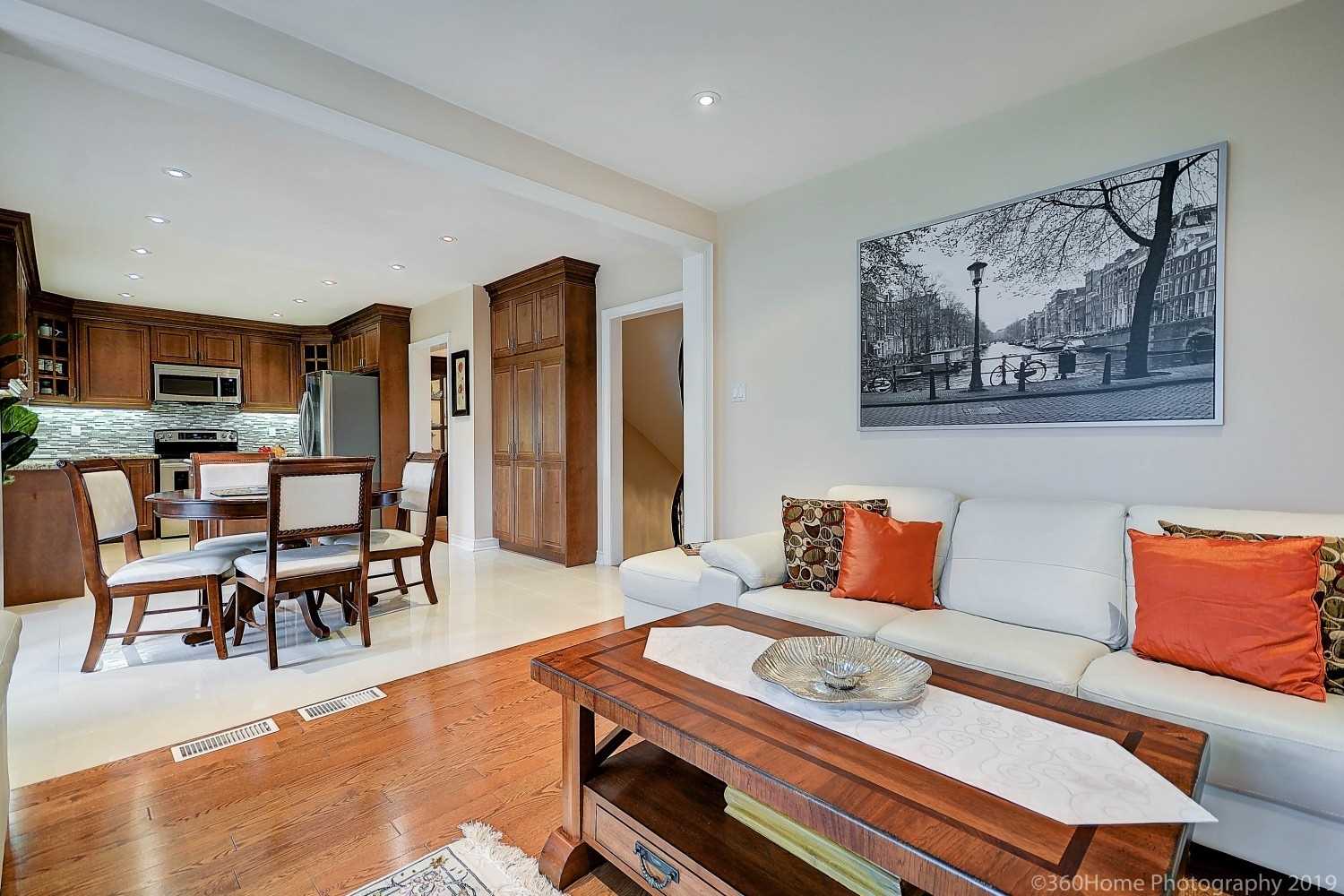 51 Springbrook Dr, Langstaff, Richmond Hill Price, Warnings, Schools