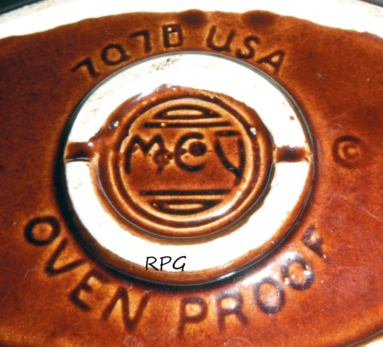 Pottery marks and signatures, Nelson Mccoy Pottery