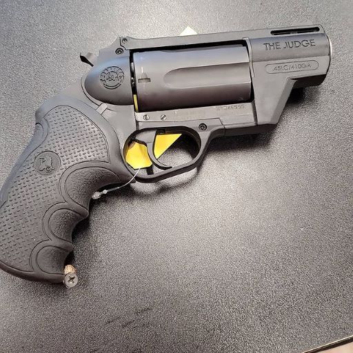 Taurus Judge Public Defender 410GA/45LC PolymerFrame Revolver Real
