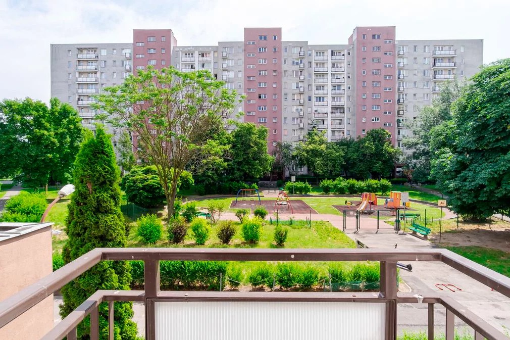 «Oneroom apartment» in Warsaw for €65,000. Five inexpensive flats in different city districts 2022