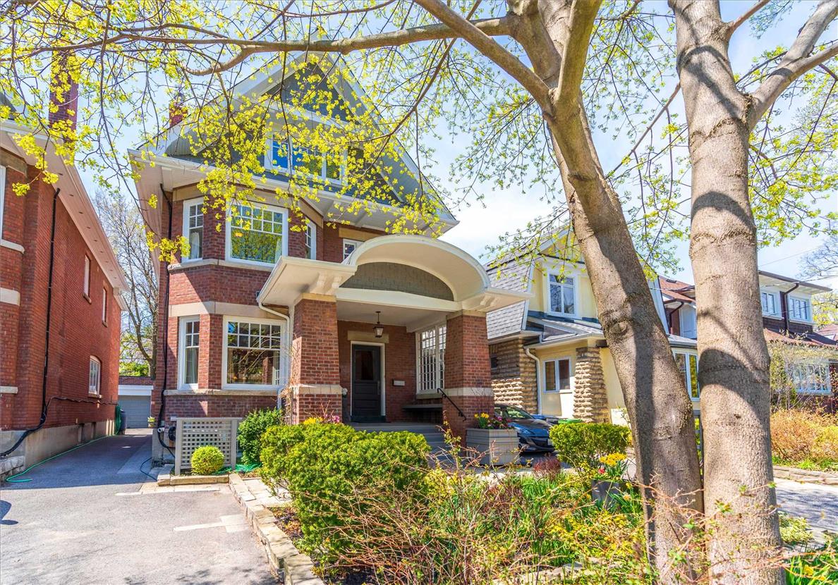 Property near Danforth and Broadview sells for 1 million two hundred thousand dollars over