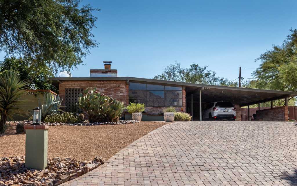 Indian Ridge MidCentury Modern Meets the Sonoran Desert