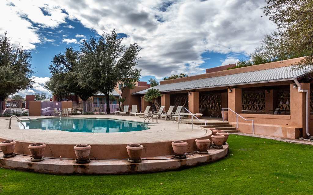 Presidio at Williams Centre Central and Gated