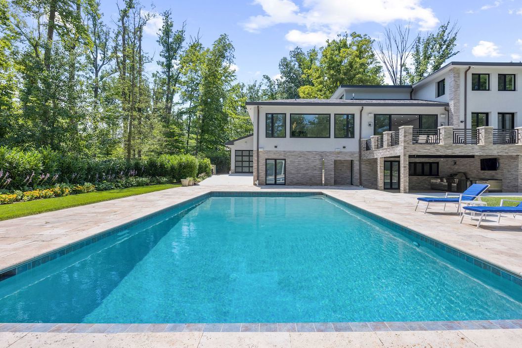 8801 Fernwood Rd Property For Sale Offered by HEIDER