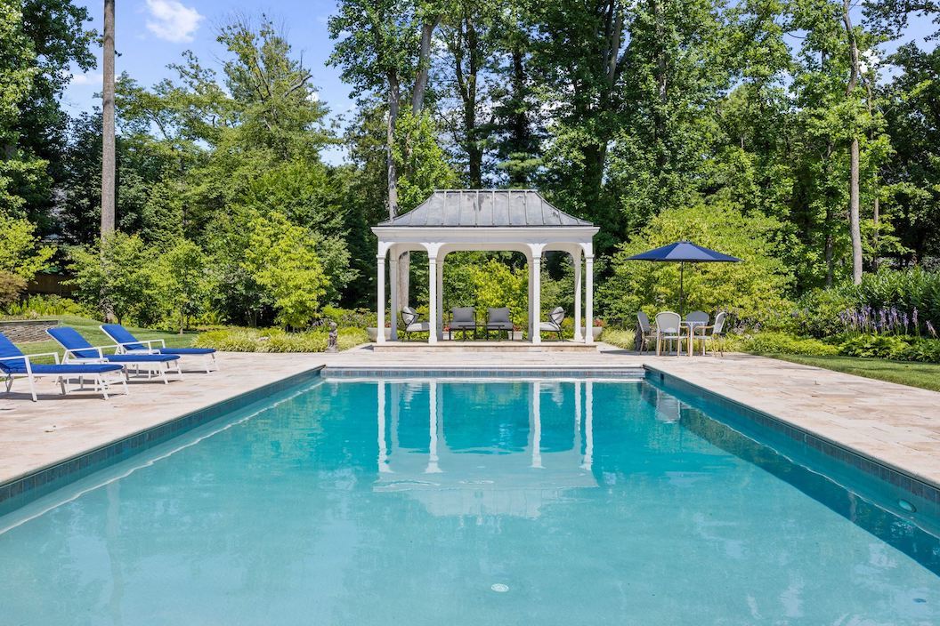 8801 Fernwood Rd Property For Sale Offered by HEIDER