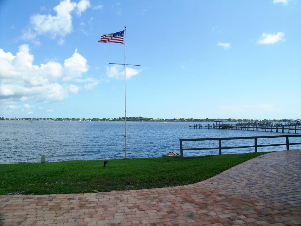 Pierpoint Yacht Club Condos in Stuart FL