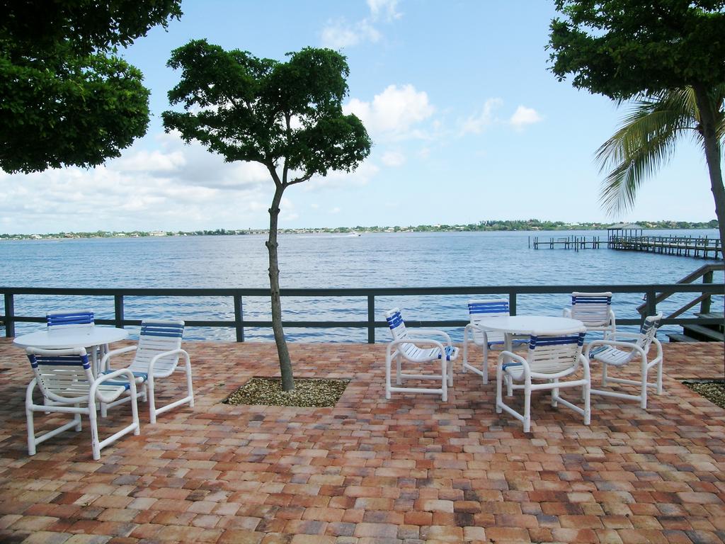 Pierpoint Yacht Club Condos in Stuart FL