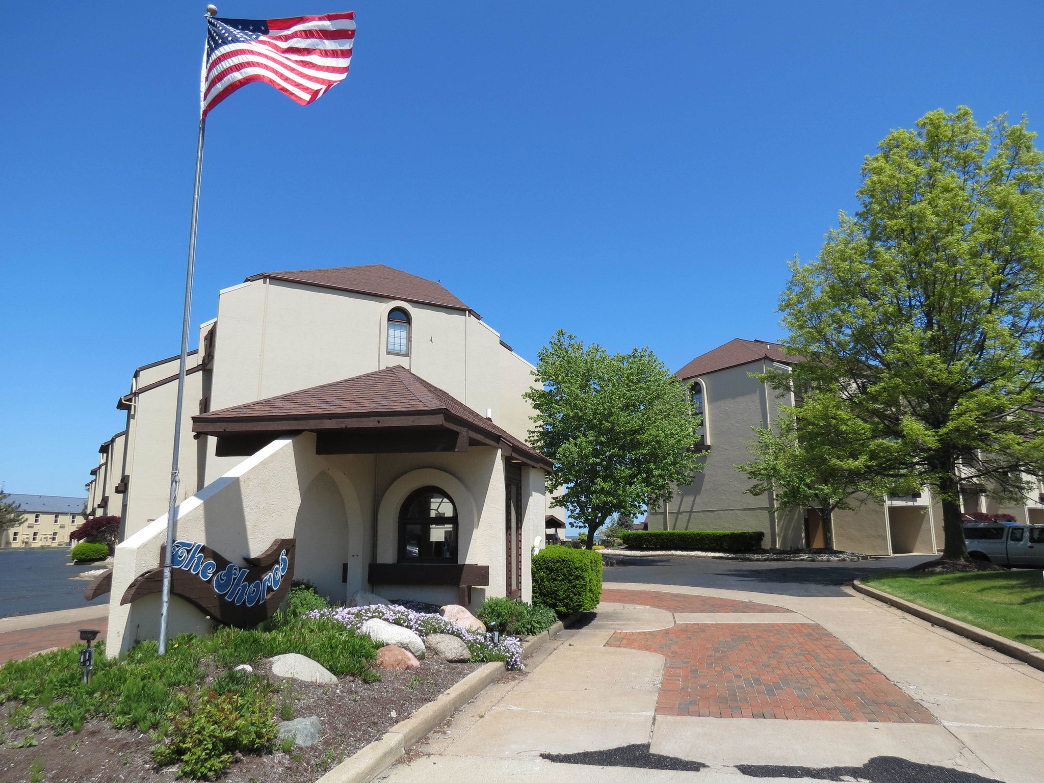 The Shores Beachfront Condominium Resort Port Clinton Ohio