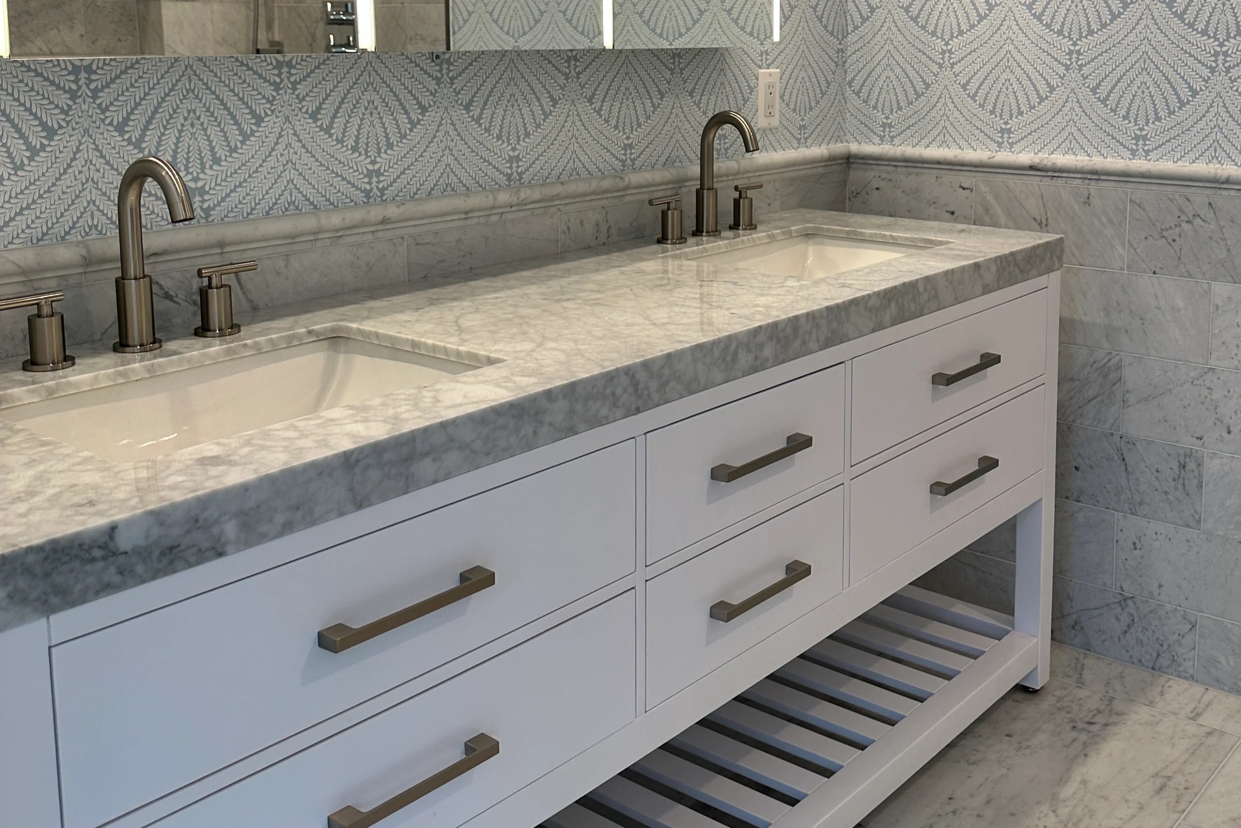 What's The Cost of Installing a Bathroom Vanity In Montauk?