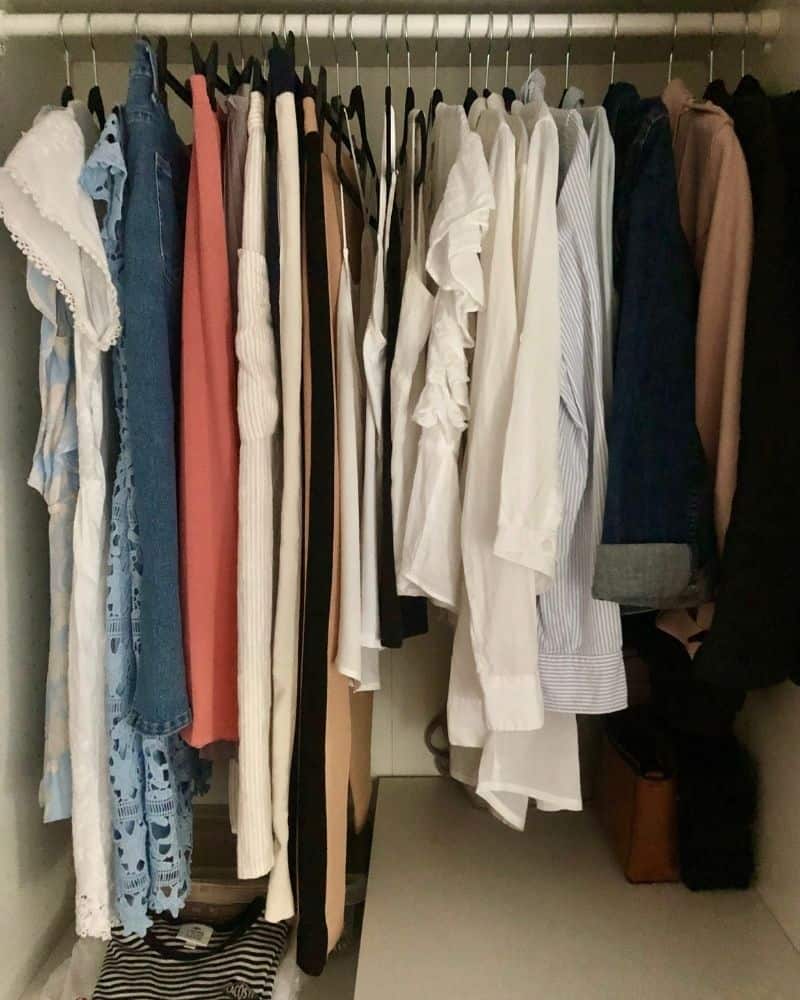 How Many Clothes Do You Need as a Woman? Find The Exact Numbers