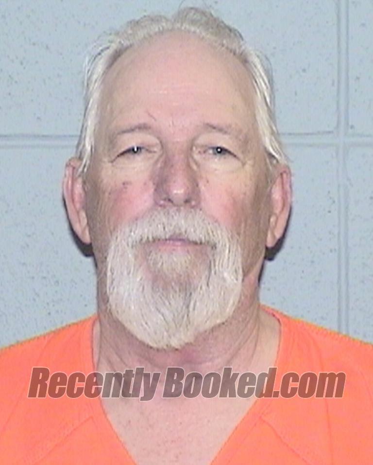Recent Booking / Mugshot for ROBERT ERIC CAMPBELL in Flathead County
